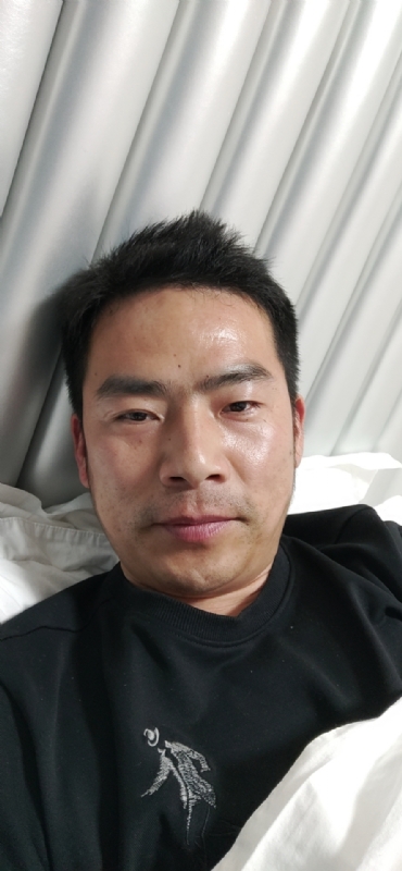 携手共进的第一张照片--长垣闪婚服务中心